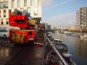 Einsatz BF Koeln Treibstoff auffangen Koeln Rheinauhafen P133